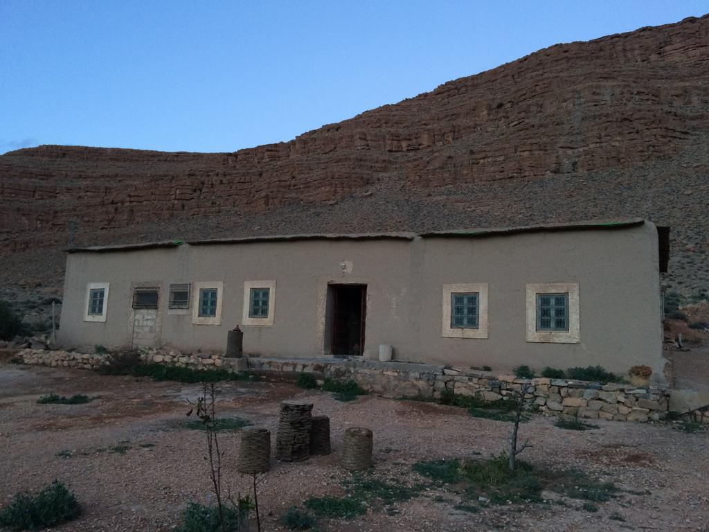 Gite D'Etape Traditionnel Berbere Ifri Exterior photo